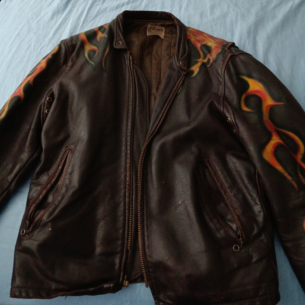 Vintage Leather Jacket with Pam Anderson air brushed on it. Size:large color